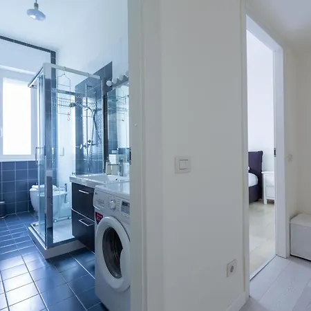 Porta Volta Bright And Roomy Flat ميلان