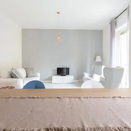 Porta Volta Bright And Roomy Flat Milano